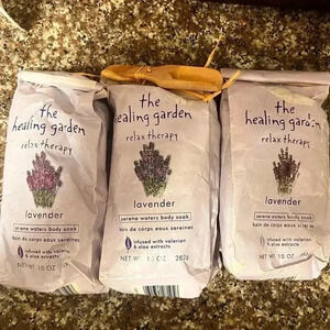 The Healing Garden Lavender Therapy Serene Waters Body Soak - 10 oz lot Of 3